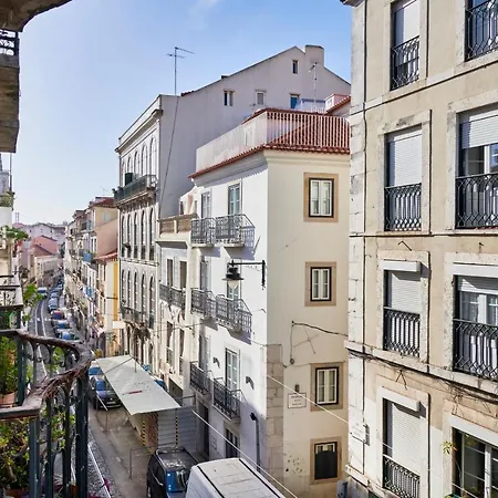 Spacious Bairro Alto With Courtyard, By Timecooler Apartment