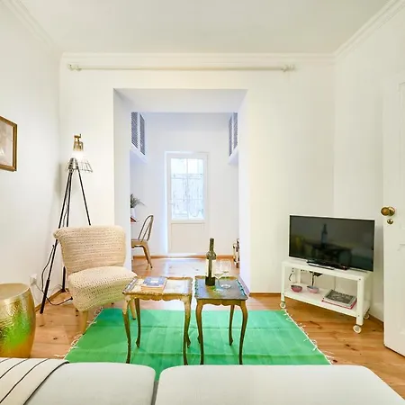 Spacious Bairro Alto With Courtyard, By Timecooler Lisbon