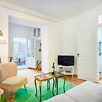 Spacious Bairro Alto With Courtyard, By Timecooler Διαμέρισμα *