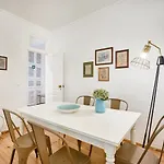 Διαμέρισμα Spacious Bairro Alto With Courtyard, By Timecooler *