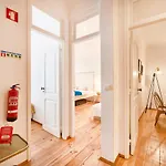 Διαμέρισμα Spacious Bairro Alto With Courtyard, By Timecooler *