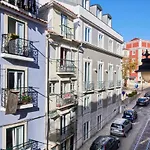 Διαμέρισμα Spacious Bairro Alto With Courtyard, By Timecooler