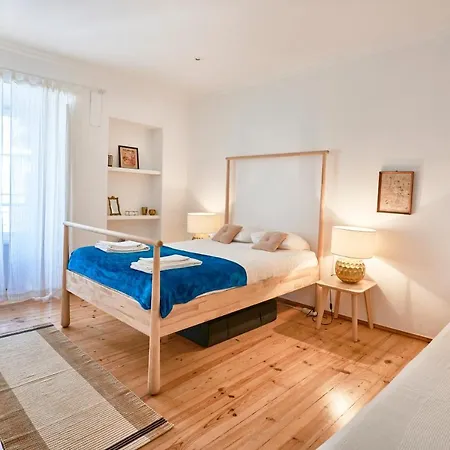 Spacious Bairro Alto With Courtyard, By Timecooler Apartament