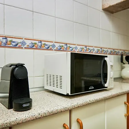 Spacious Bairro Alto With Courtyard, By Timecooler Apartament Lizbona