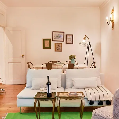 Apartament Spacious Bairro Alto With Courtyard, By Timecooler