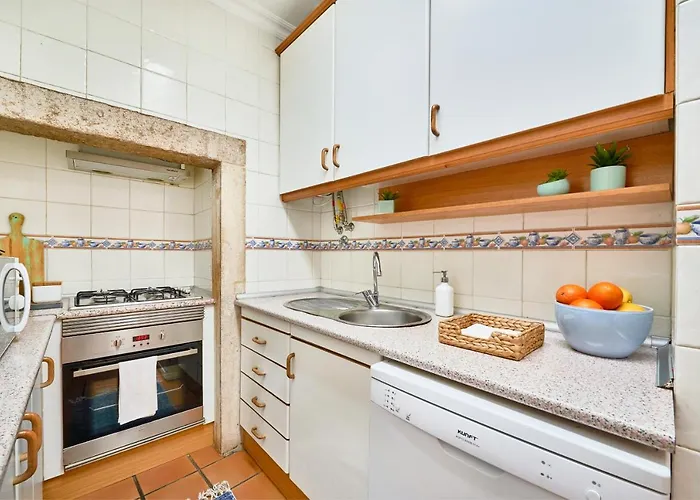 Spacious Bairro Alto With Courtyard, By Timecooler 公寓