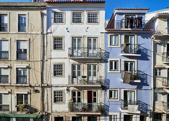Spacious Bairro Alto With Courtyard, By Timecooler 公寓