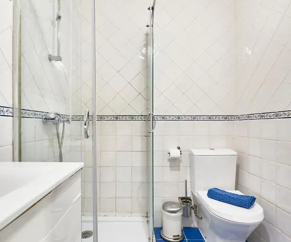 Spacious Bairro Alto With Courtyard, By Timecooler Lisboa