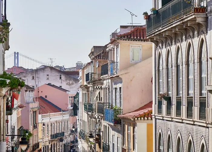 Spacious Bairro Alto With Courtyard, By Timecooler Lisboa